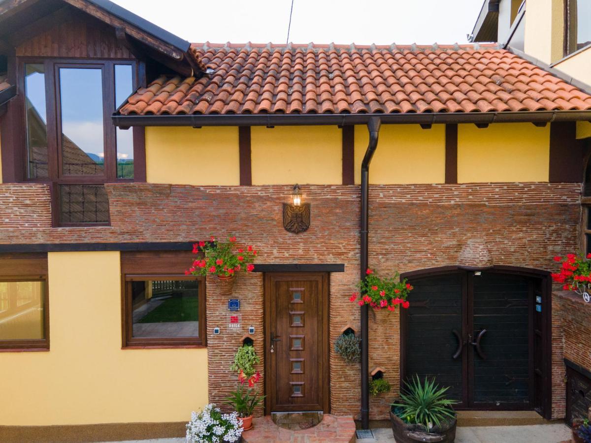 Brick Apartment Баина-Башта Экстерьер фото